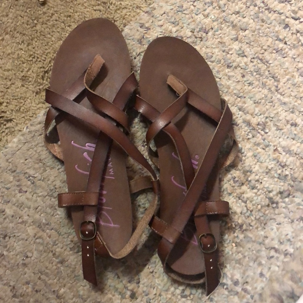 Brown blowfish Sandals